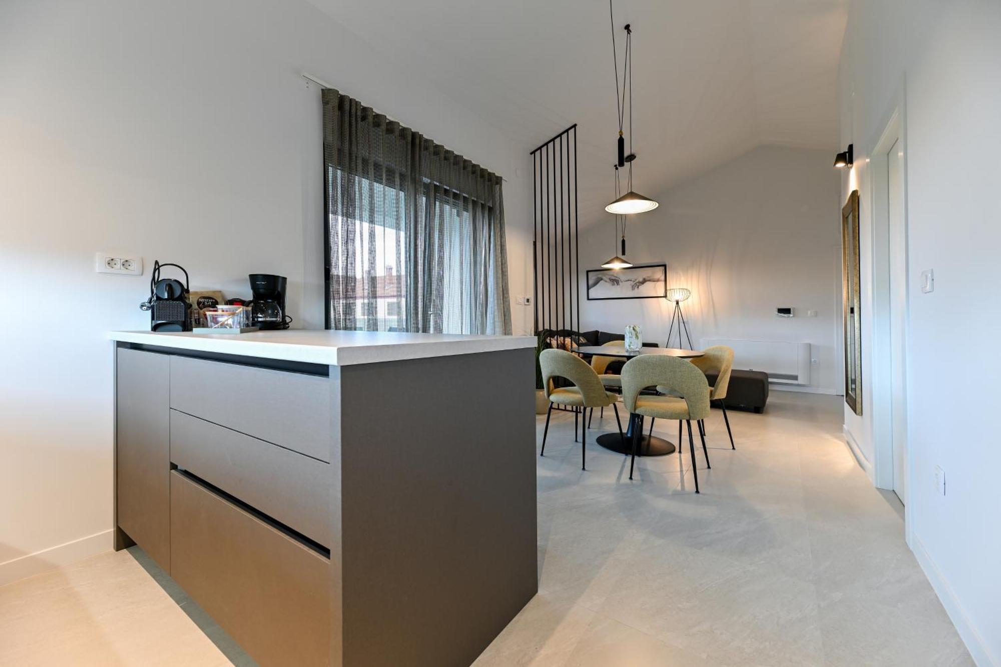 Big Sky Apartmani 扎达尔 外观 照片