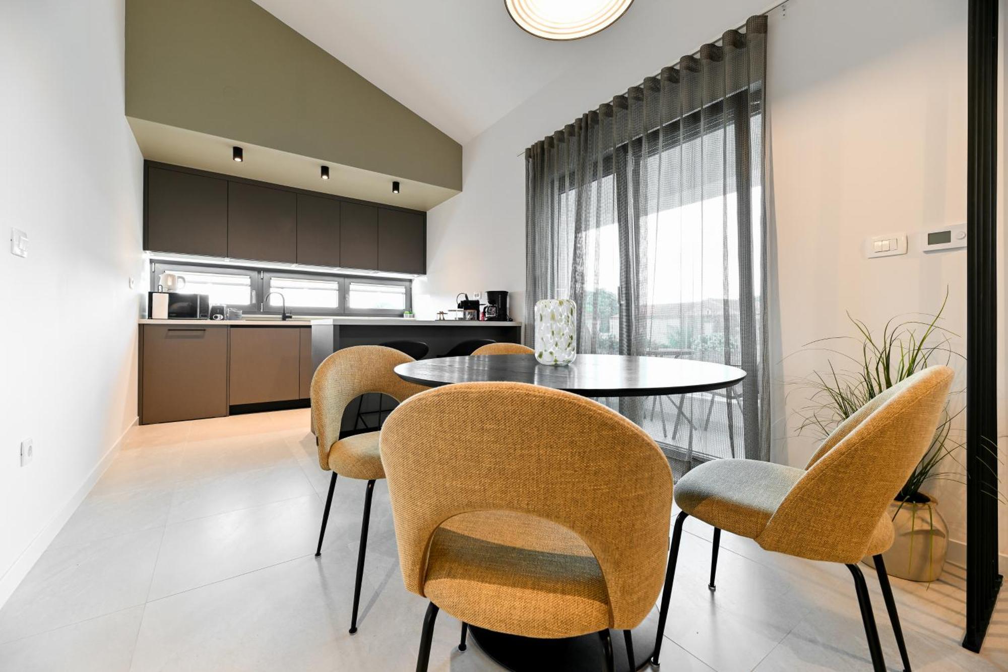 Big Sky Apartmani 扎达尔 外观 照片